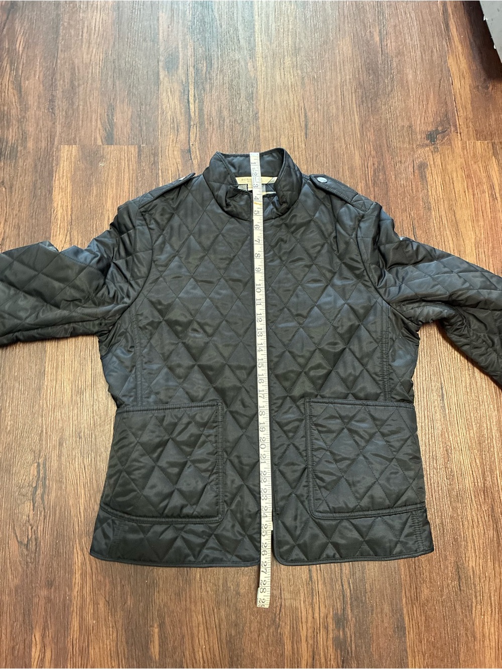 Burberry Black Quilted Women's Puffer Jacket - Picture 8 of 8
